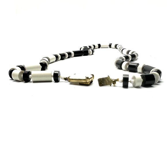 Lucite Heaven: Iconic '70s Castlecliff Necklace & Free Asymmetrical Bracelet—EUC - Picture 8 of 12